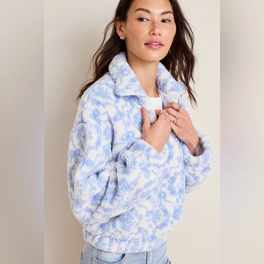 Abby Sherpa Quarter Zip Pullover - Picture 2 of 5